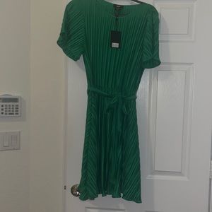 Donna Karen Green Apple pleated dress